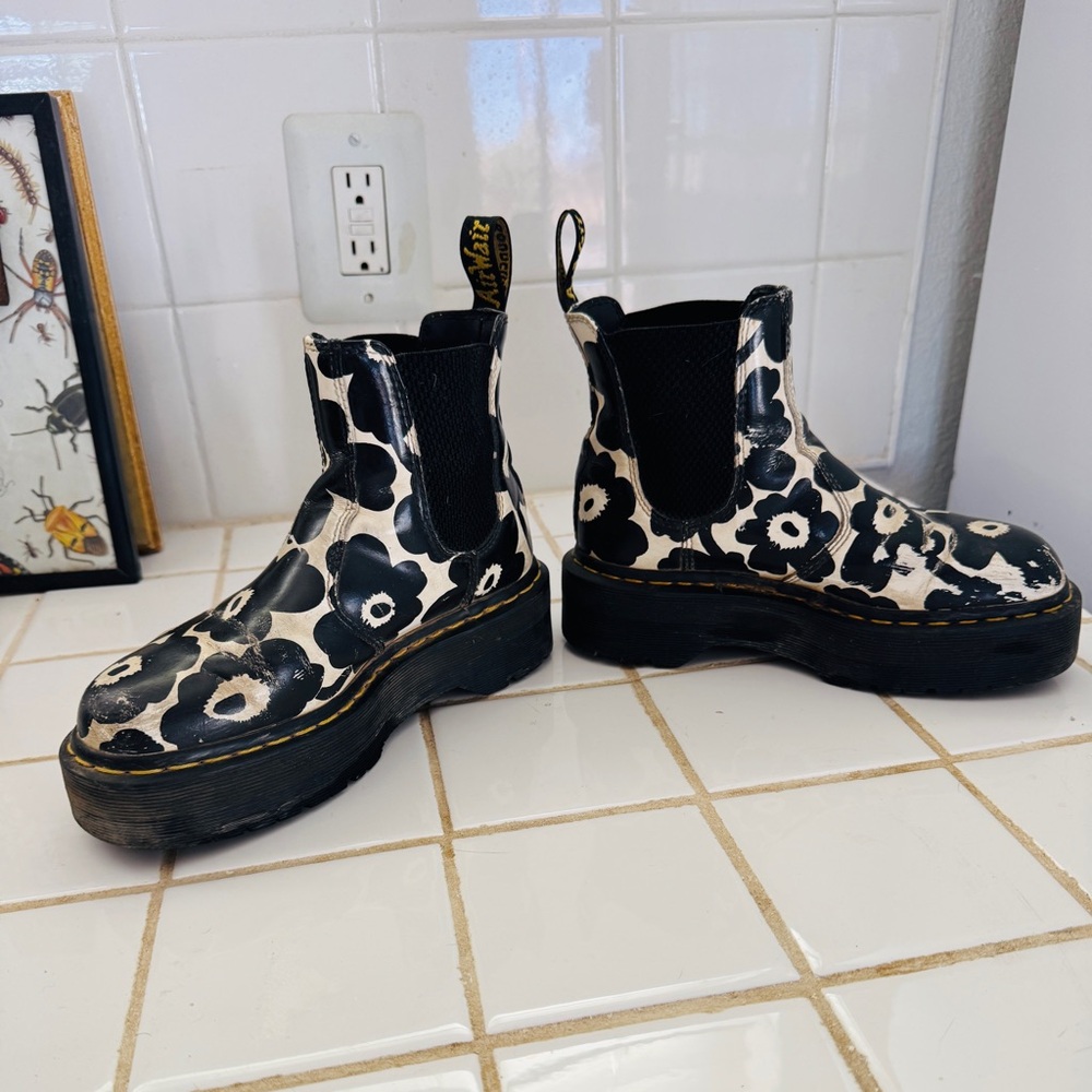 Dr. Martens Handpainted Floral 2976 Platform Chelsea Boots UK 5 EU 37 US 6 L - Picture 5 of 9